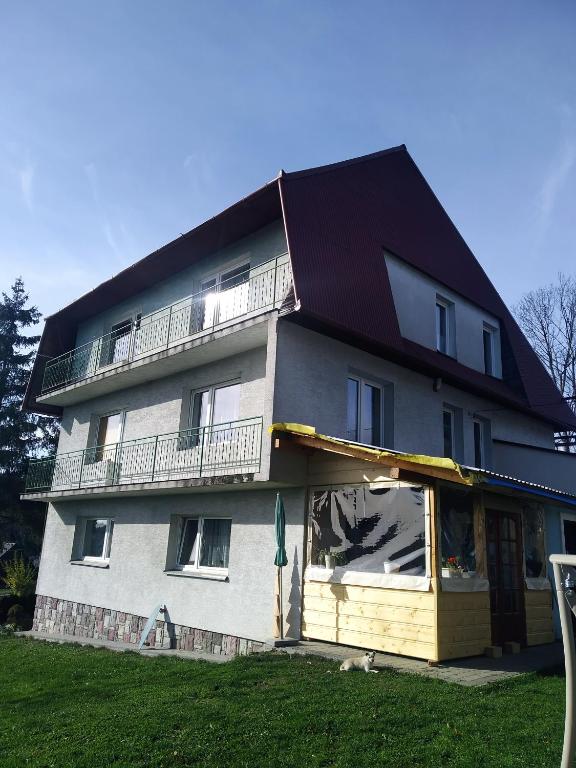 Budova, v ktorej sa farma nachádza
