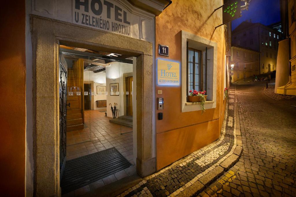 Hotel At the Green Grape - Resim 43
