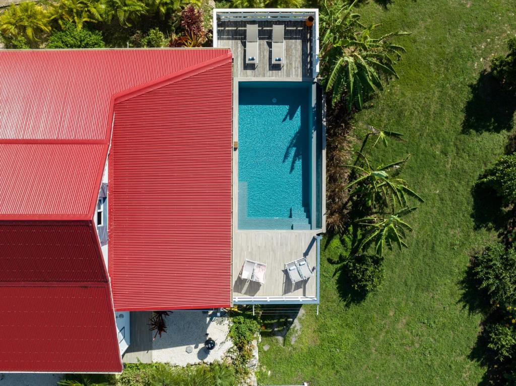 Swimmingpoolen hos eller tæt på Villa Paruline