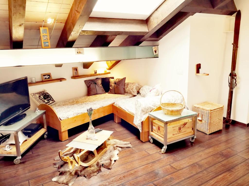 Posezení v ubytování Central Rooftop Loft