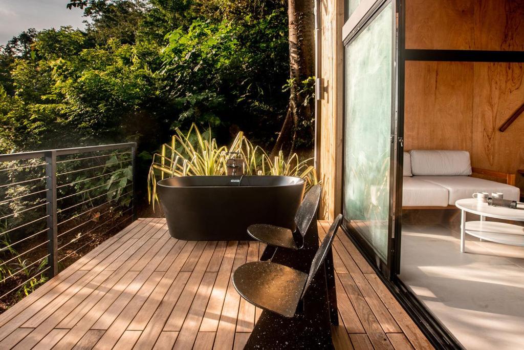 Balcone o terrazza di Tiny Home Samambaia - Sea view and bathtub