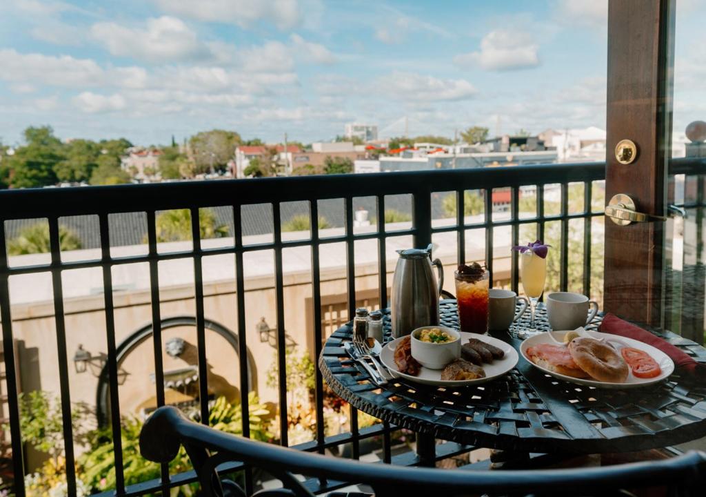 French Quarter Inn photo