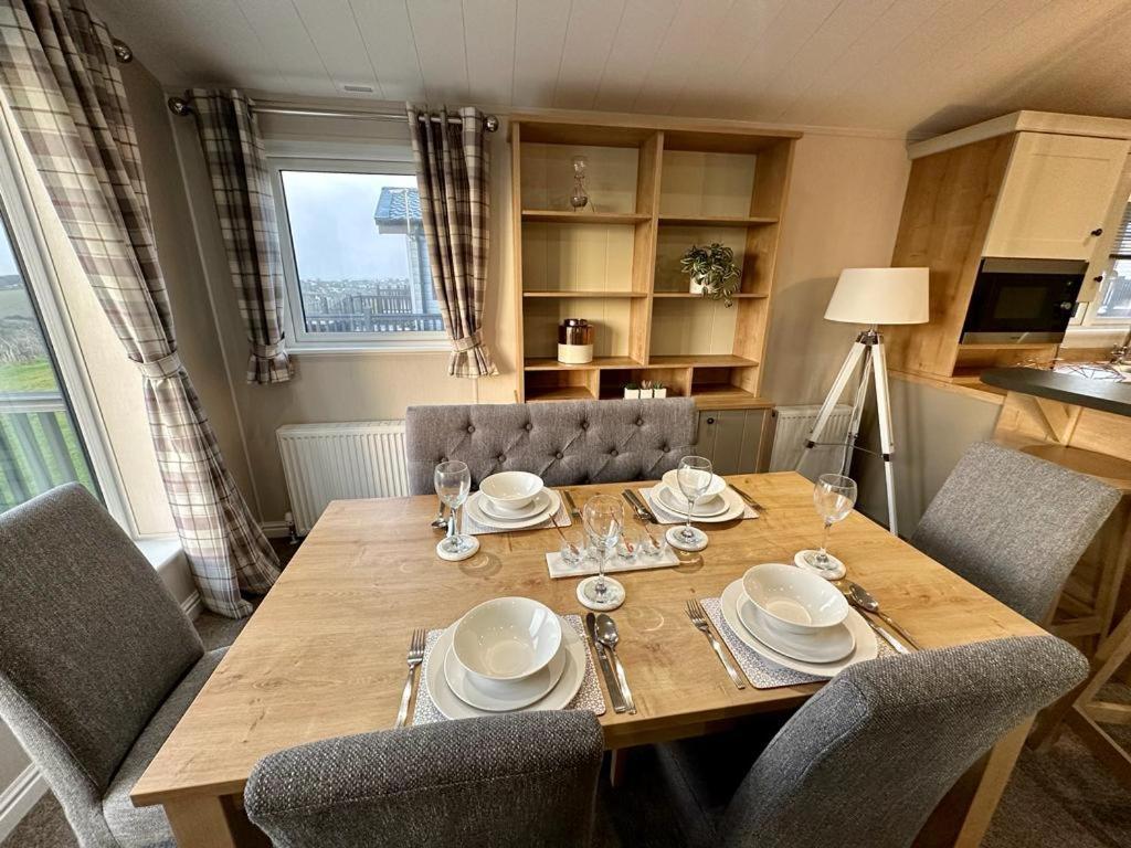 Posezení v ubytování Luxury 3 bedroom Maple View Lodge, Newquay, Cornwall
