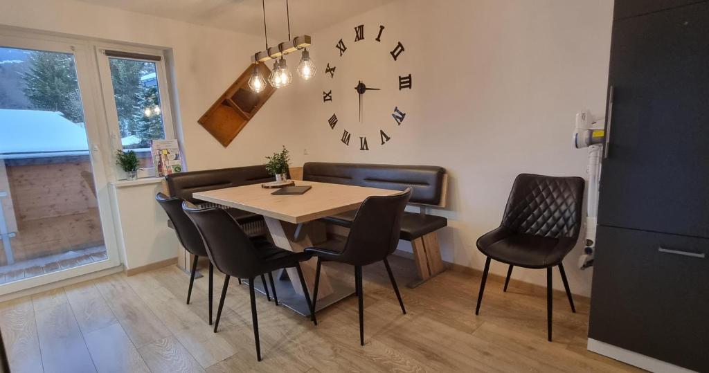 Fotografie z fotogalerie ubytování Haus Tisch v destinaci Schruns