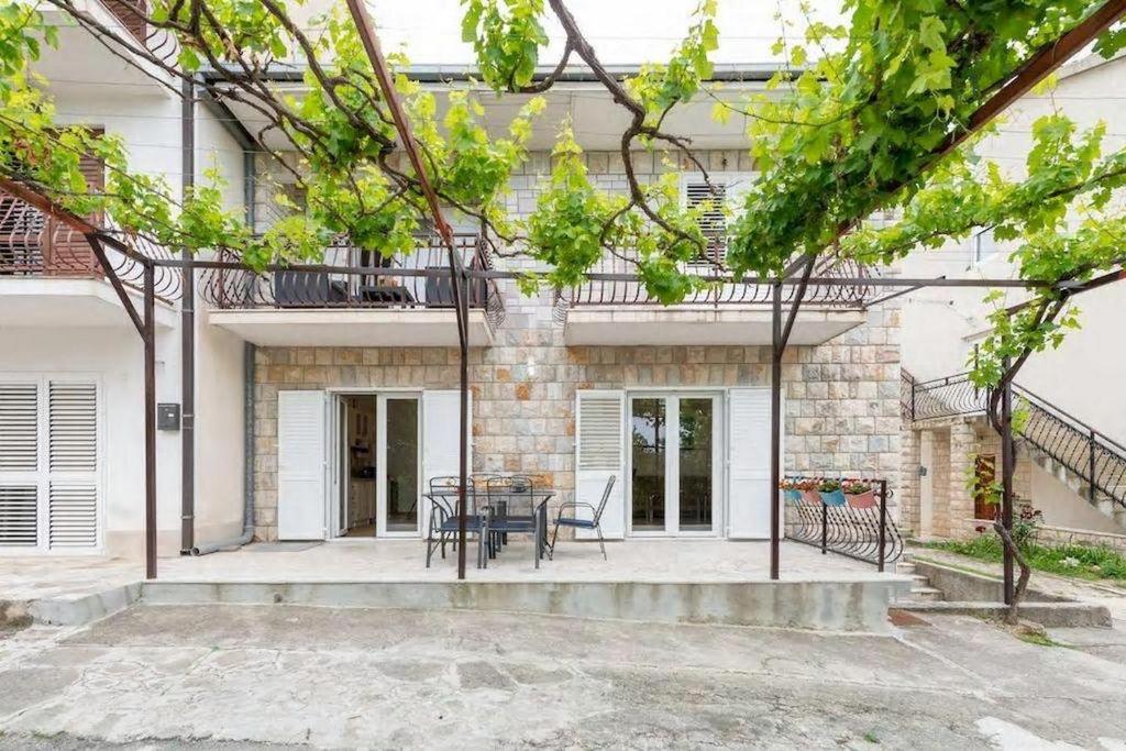 Balkón alebo terasa v ubytovaní Holiday house with a parking space Podstrana, Split - 6044