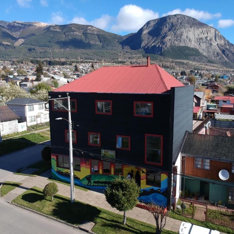 Nespecifikovaný výhled na hory nebo výhled na hory při pohledu z penzionu