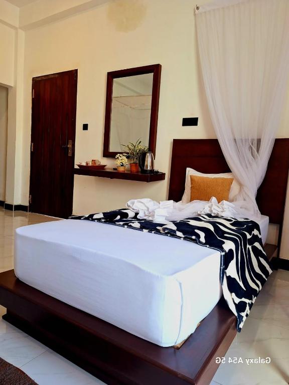 Ella Odyssey Inn - 6