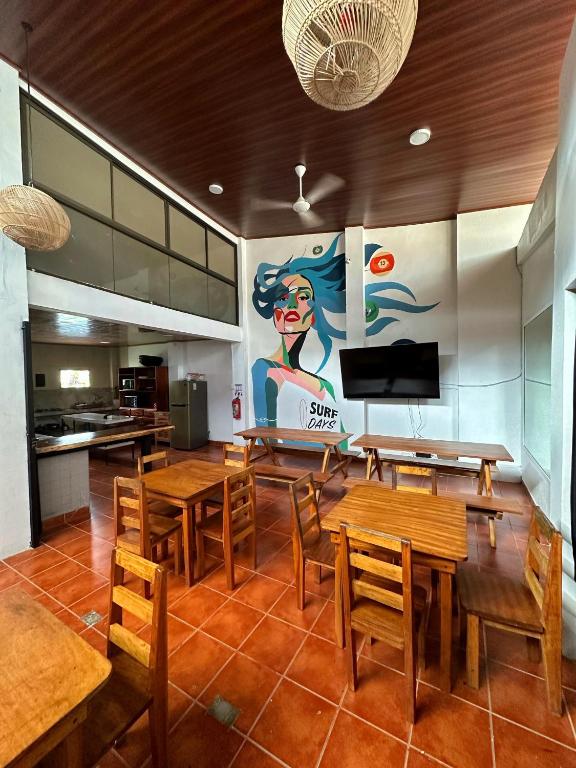 Kuchyň nebo kuchyňský kout v ubytování Sandy Toes Hostel