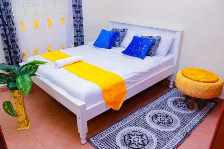 Vuode tai vuoteita majoituspaikassa Naivasha 1 bedroom - Rated Best