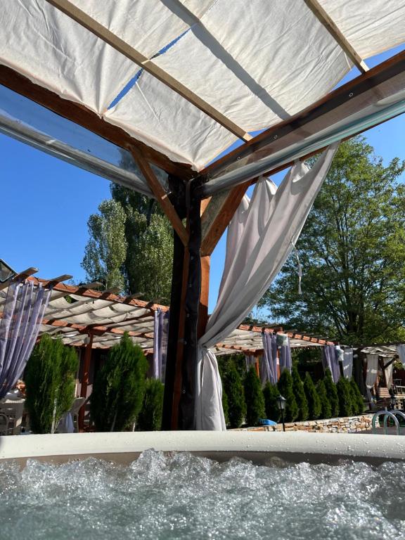 Fotografie z fotogalerie ubytování Brvnare Rodjak sa sela v destinaci Mionica