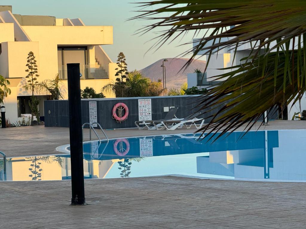 Bazén v ubytování Casa Ana - Luxury pool apartment at Casilla de Costa nebo v jeho okolí