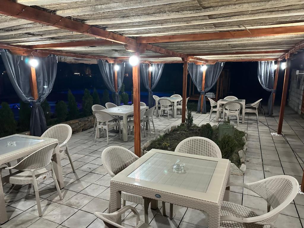 Restaurace v ubytování Brvnara Dragce
