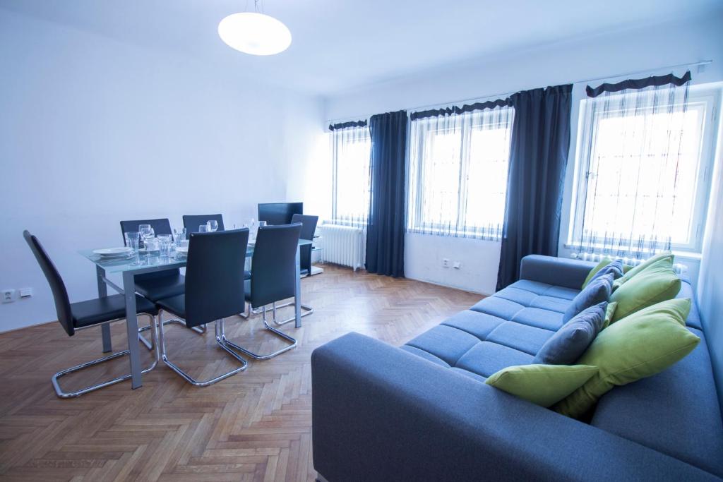 Apartments Old Town Square 27