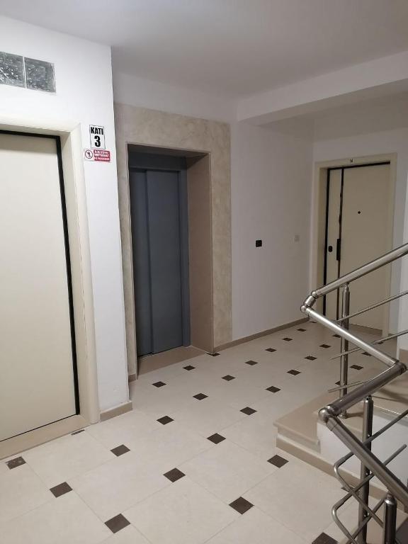 Old Beach Apartments - Image 8
