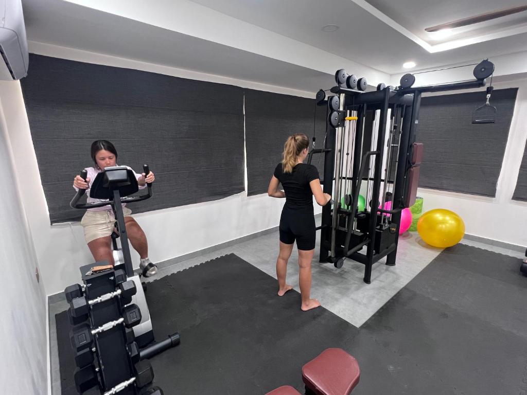 Fitness centrum a/nebo fitness zařízení v ubytování Stay Mikado