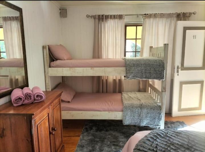 Knysna N2 Lodge - Image 6