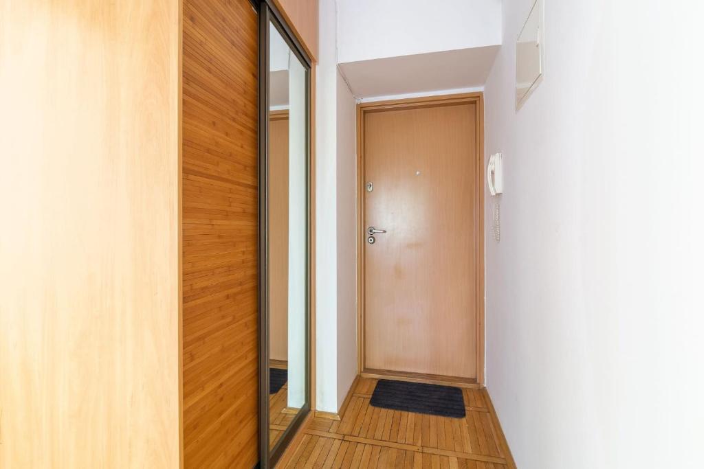 Fotografia z galérie ubytovania Smolna 8 - Warm Apartment with Balcony by Noclegi Renters vo Varšave