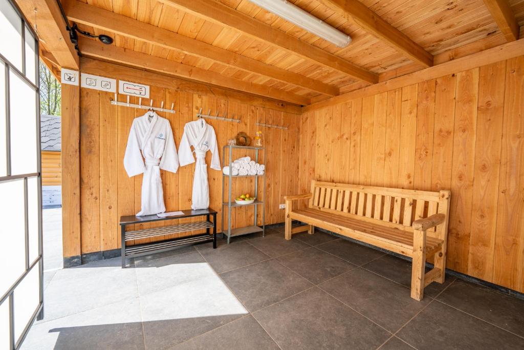 Fotografie z fotogalerie ubytování Green Tiny House with shared pool v destinaci Zeewolde