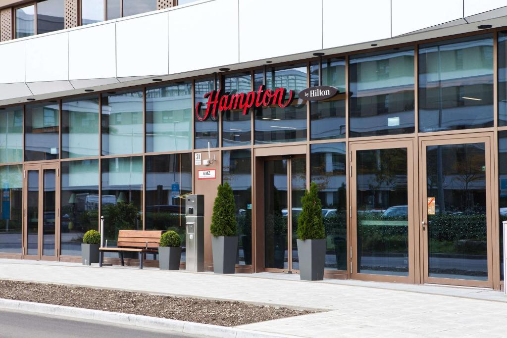 Hampton By Hilton Munich City Center East - Resim 10