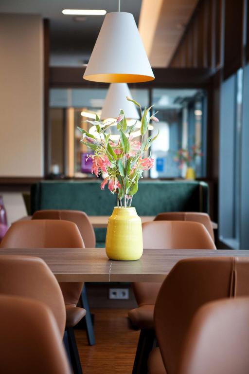 Hampton By Hilton Munich City Center East - Resim 26