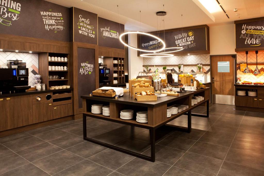 Hampton By Hilton Munich City Center East - Resim 40