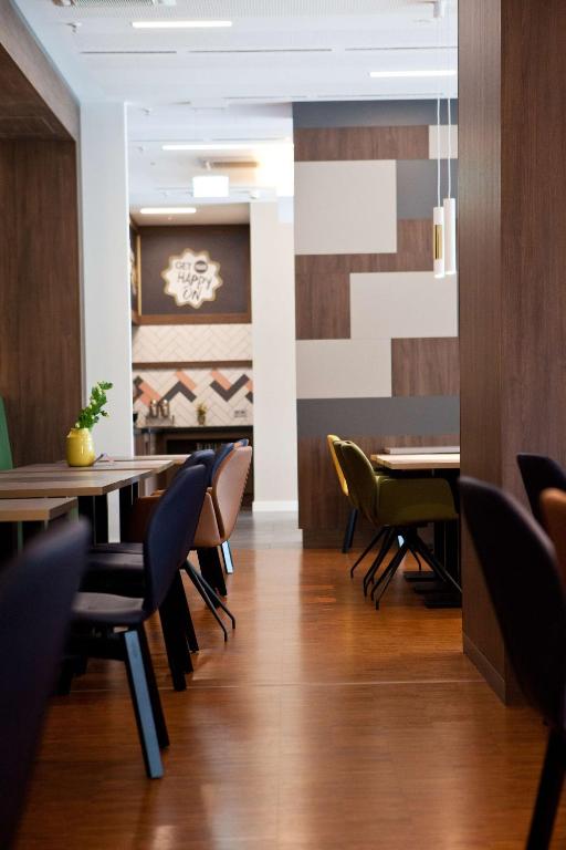 Hampton By Hilton Munich City Center East - Resim 41