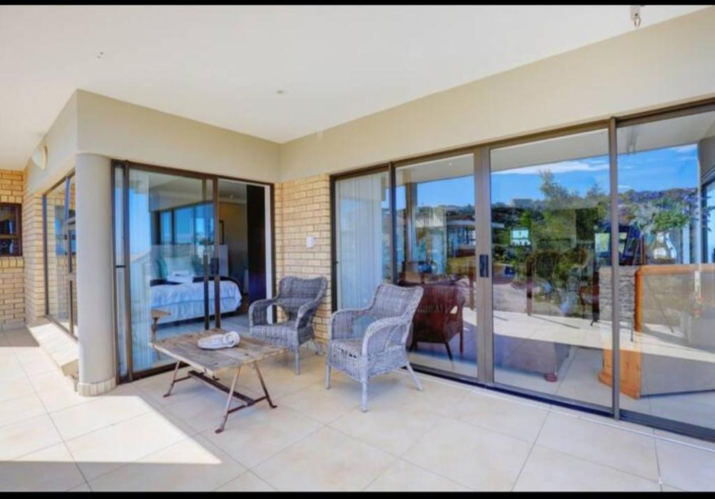 Belle Vue Suite - Image 24