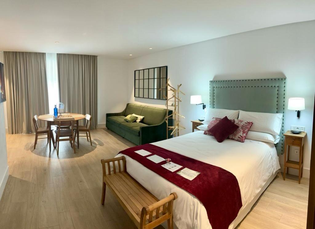 Apartamentos Turísticos La Plaza Chipiona