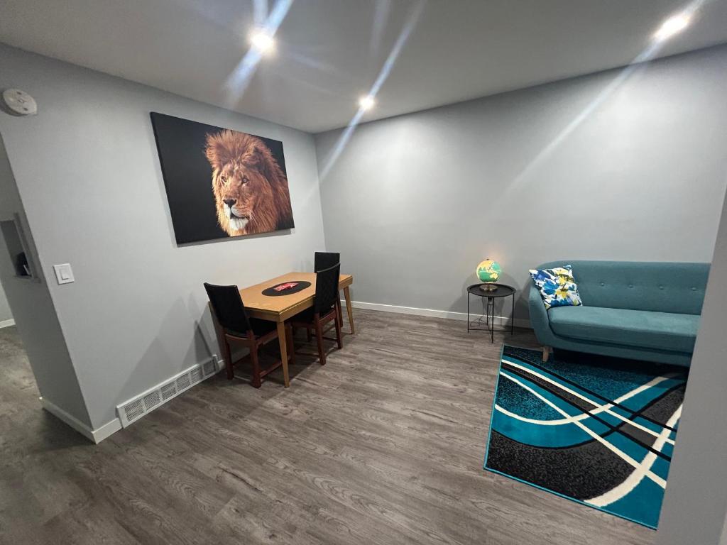 Χώρος καθιστικού στο Cute Highland Park(Upper-A-Unit)