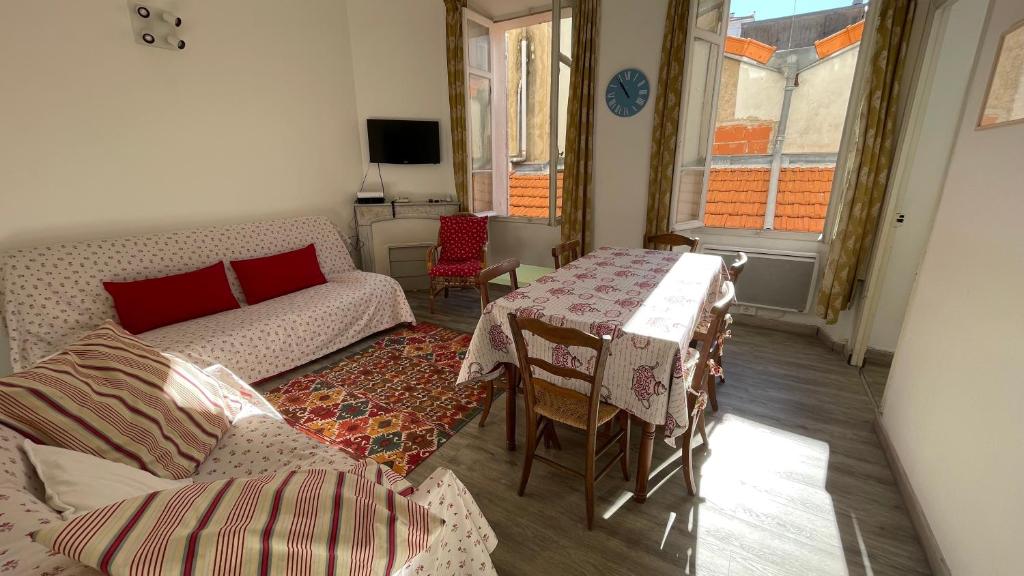 Photo de la galerie de l'établissement Rue Meynadier, 2 Bedrooms, Close To Everything, à Cannes
