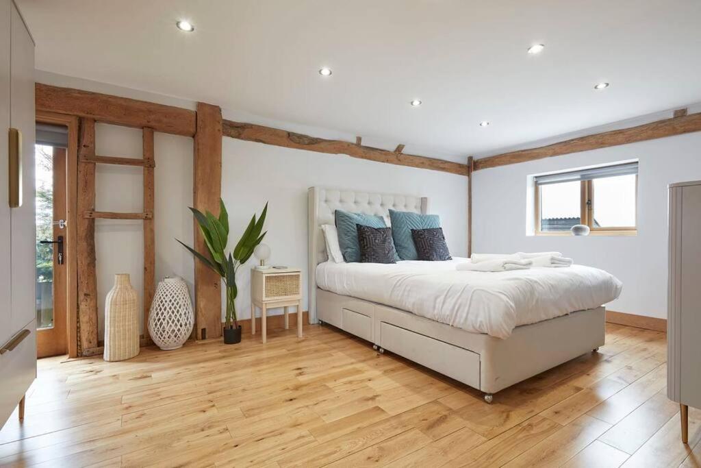 Mulberry Barn, Great Sampford - Maison De Six Chambres