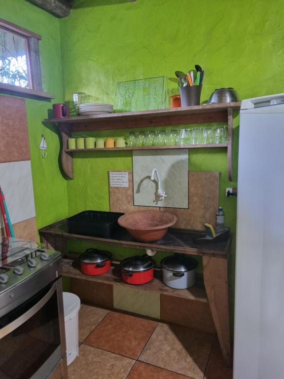 Kuchyň nebo kuchyňský kout v ubytování Vila da Mata Hospedagem
