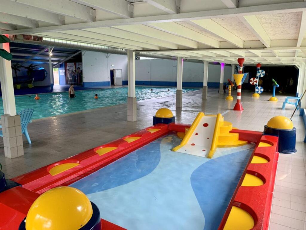Bazén v ubytování Camping de Rammelbeek nebo v jeho okolí