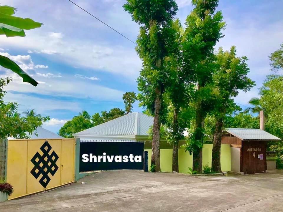 a building with a shikigawa sign on it at Shrivasta Cottages in Abu