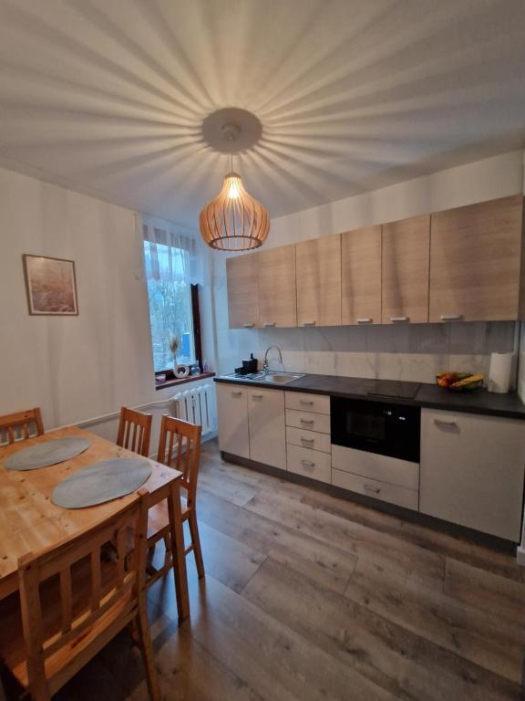 Vizzit Us Twarda Apartament - 16