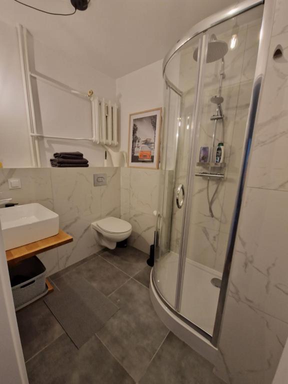 Vizzit Us Twarda Apartament - 18