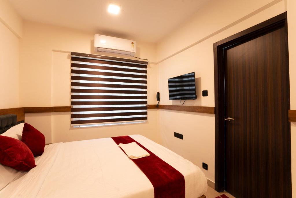 Sapphire Hotel Apartments - Deluxe King Room