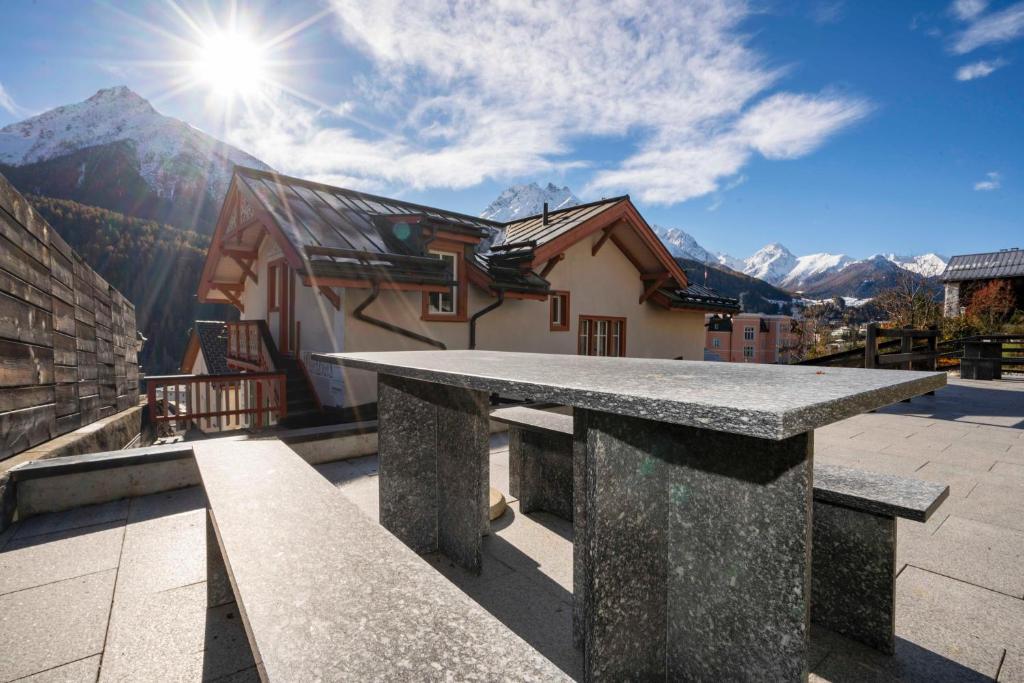 Villa Hartenfels 1 - Housity