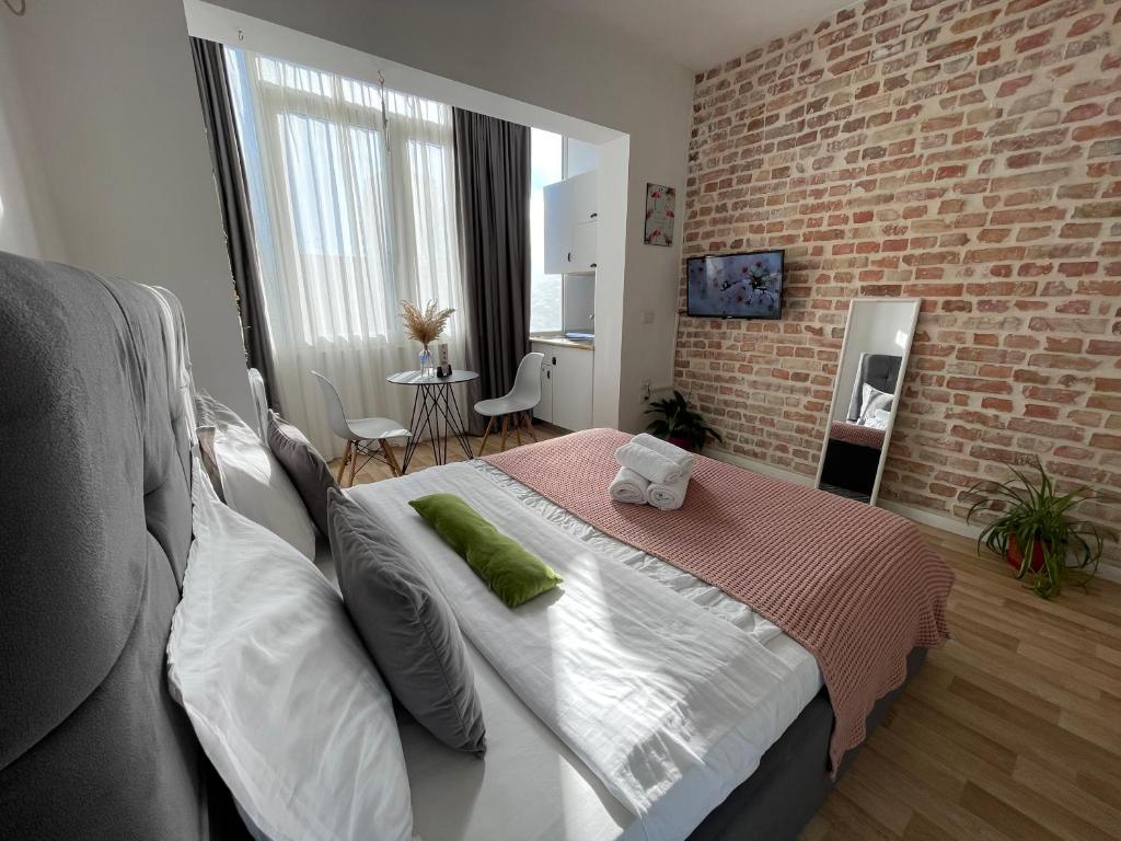 Bricks Studio Apartments - Image 8