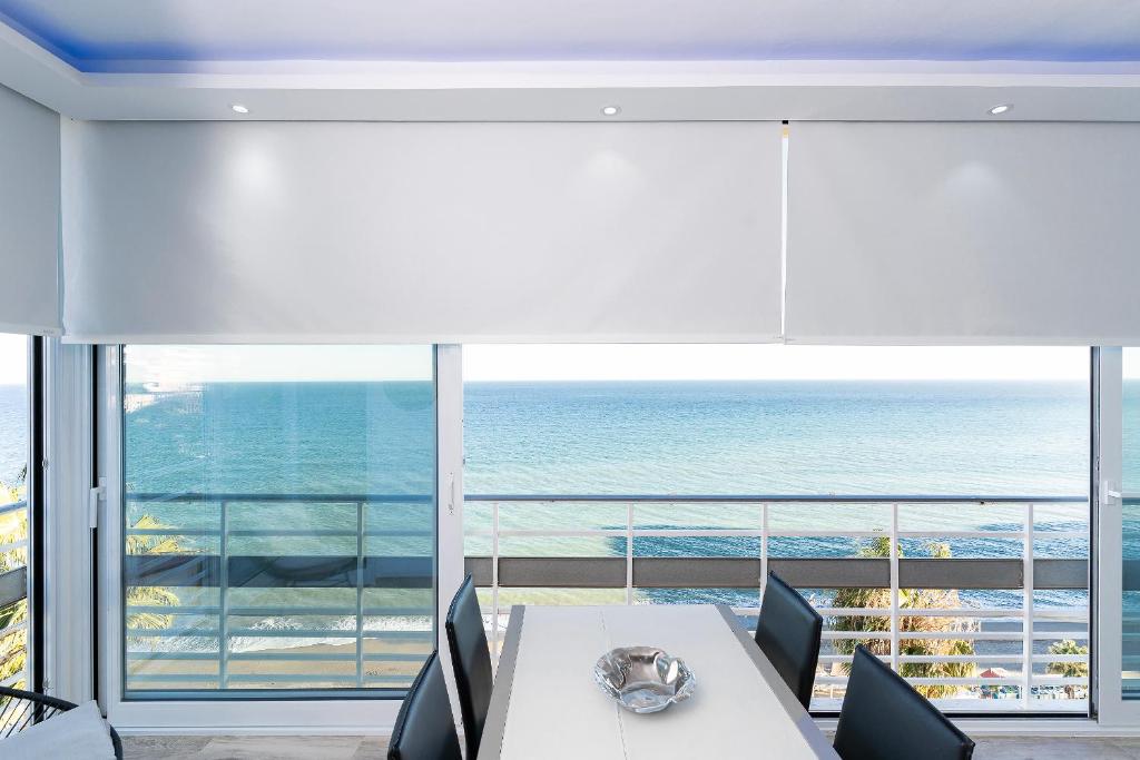 A general sea view or a sea view taken from Az apartmant