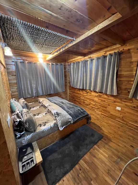 Posezení v ubytování Pahadi House