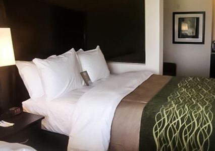 Comfort Inn & Suites Woodward - Queen Suite Met 2 Queensize Bedden – Niet-Rokers