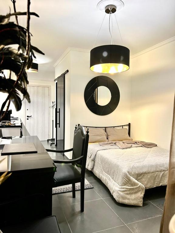 FIFTY SHADES OF BLACK - 6