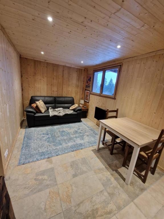 Posezení v ubytování Alpine 1 bed Chalet with beautiful views