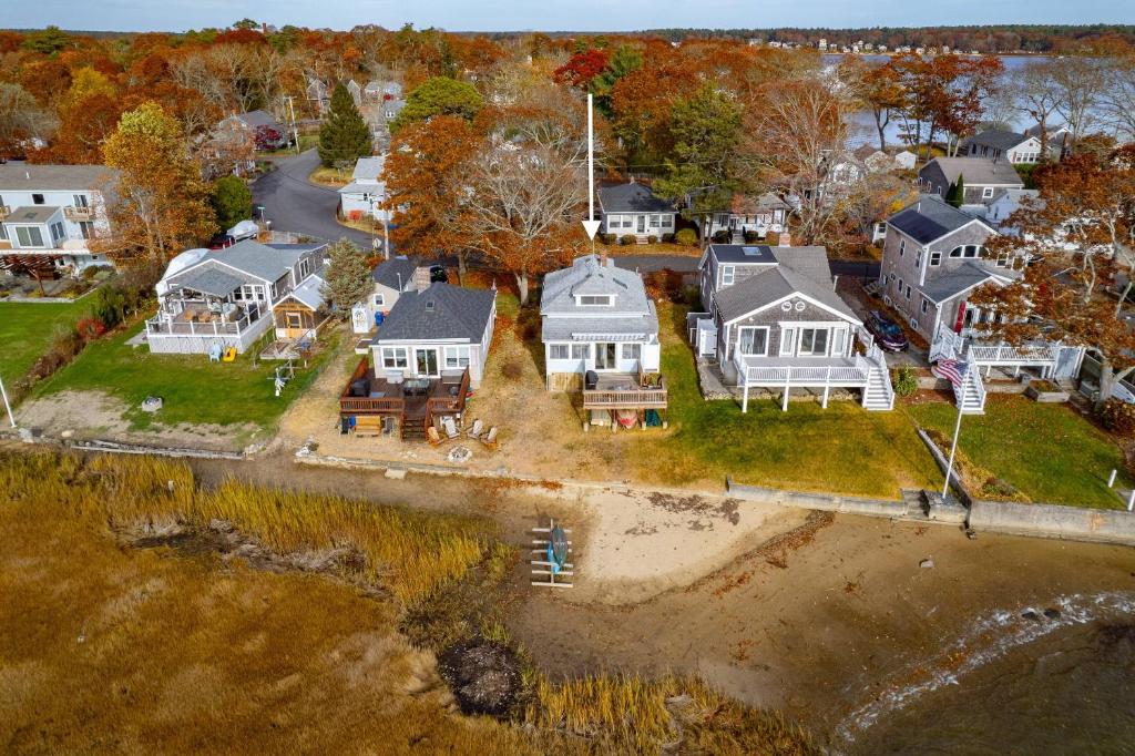 an aerial view of a house at Pinehurst Sunset Beach Cottage in Wareham