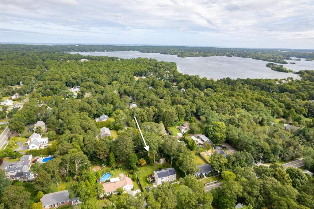 Retreat Cape Cod Centerville Quiet Neighborhood