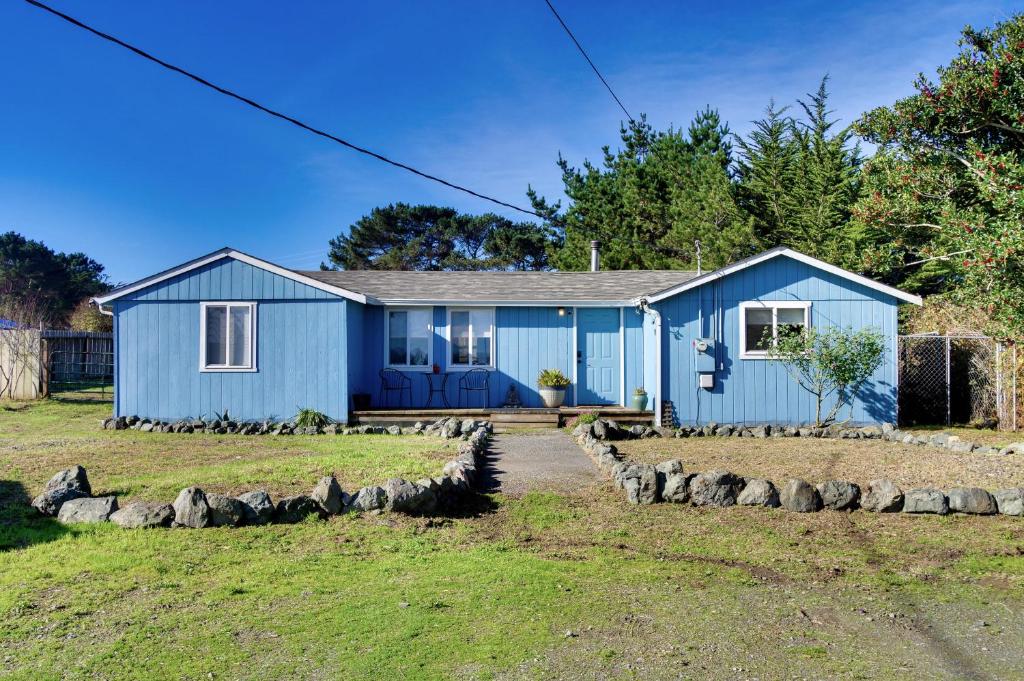 Peaceful Arcata Getaway Walk to the Beach!, Arcata (updated prices 2024)
