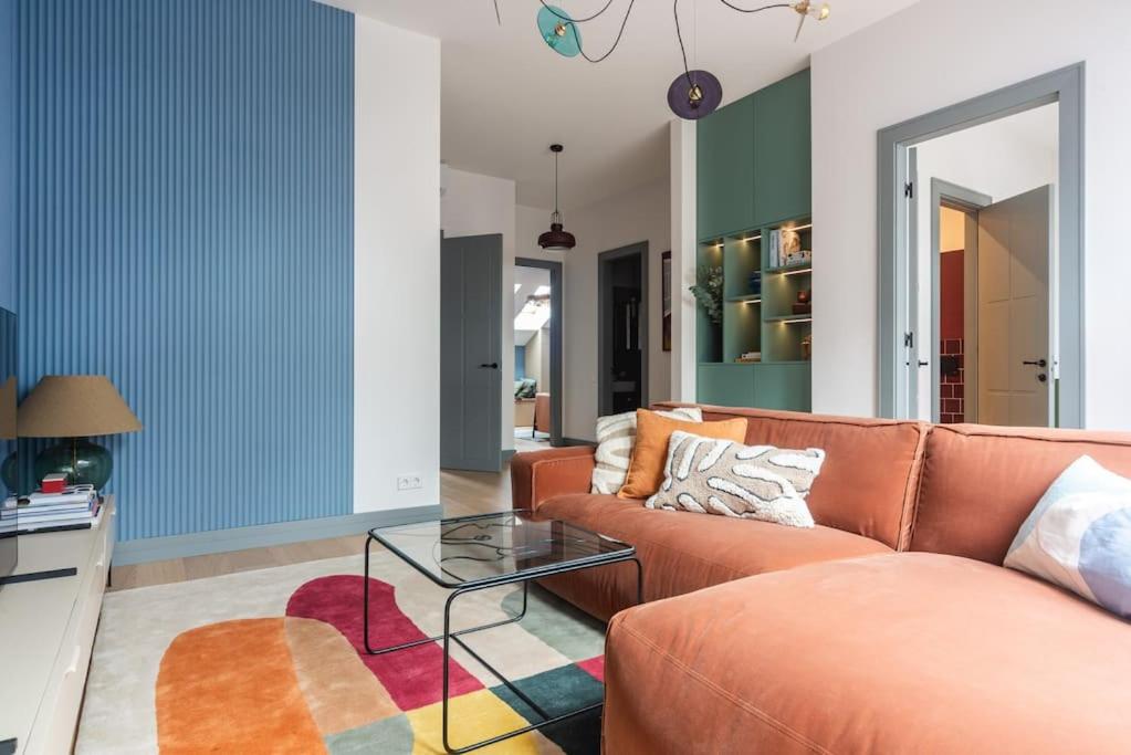 Χώρος καθιστικού στο Colourpop: Luxurious Uptown Apartment in Riga