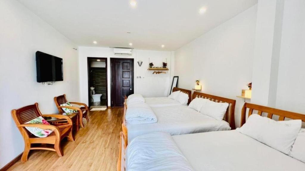 Μια τηλεόραση ή/και κέντρο ψυχαγωγίας στο Nha Cua Tao Homestay Quy Nhon - Venuestay