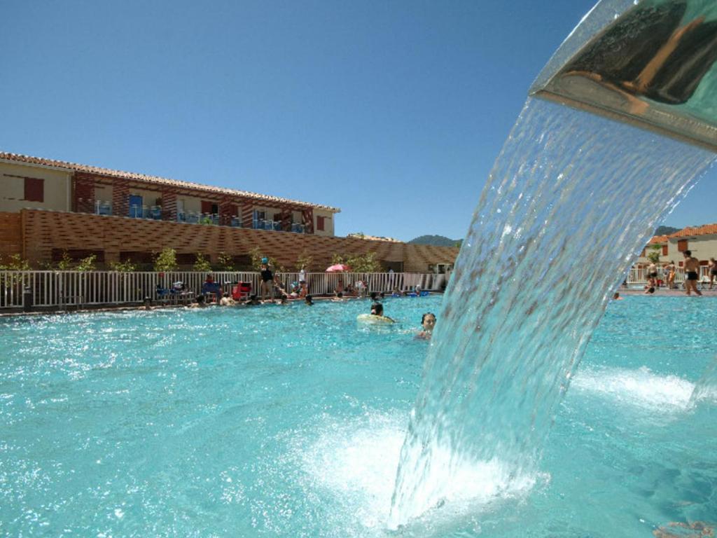 The swimming pool at or close to Maison Argelès-sur-Mer, 3 pièces, 6 personnes - FR-1-732-4